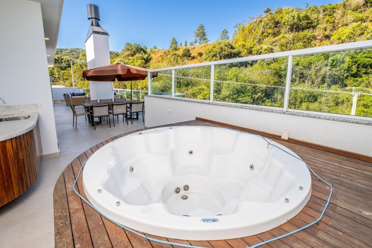 Apartment Cobertura C/jacuzzi E Churrasq Em Jurere Rvo401
