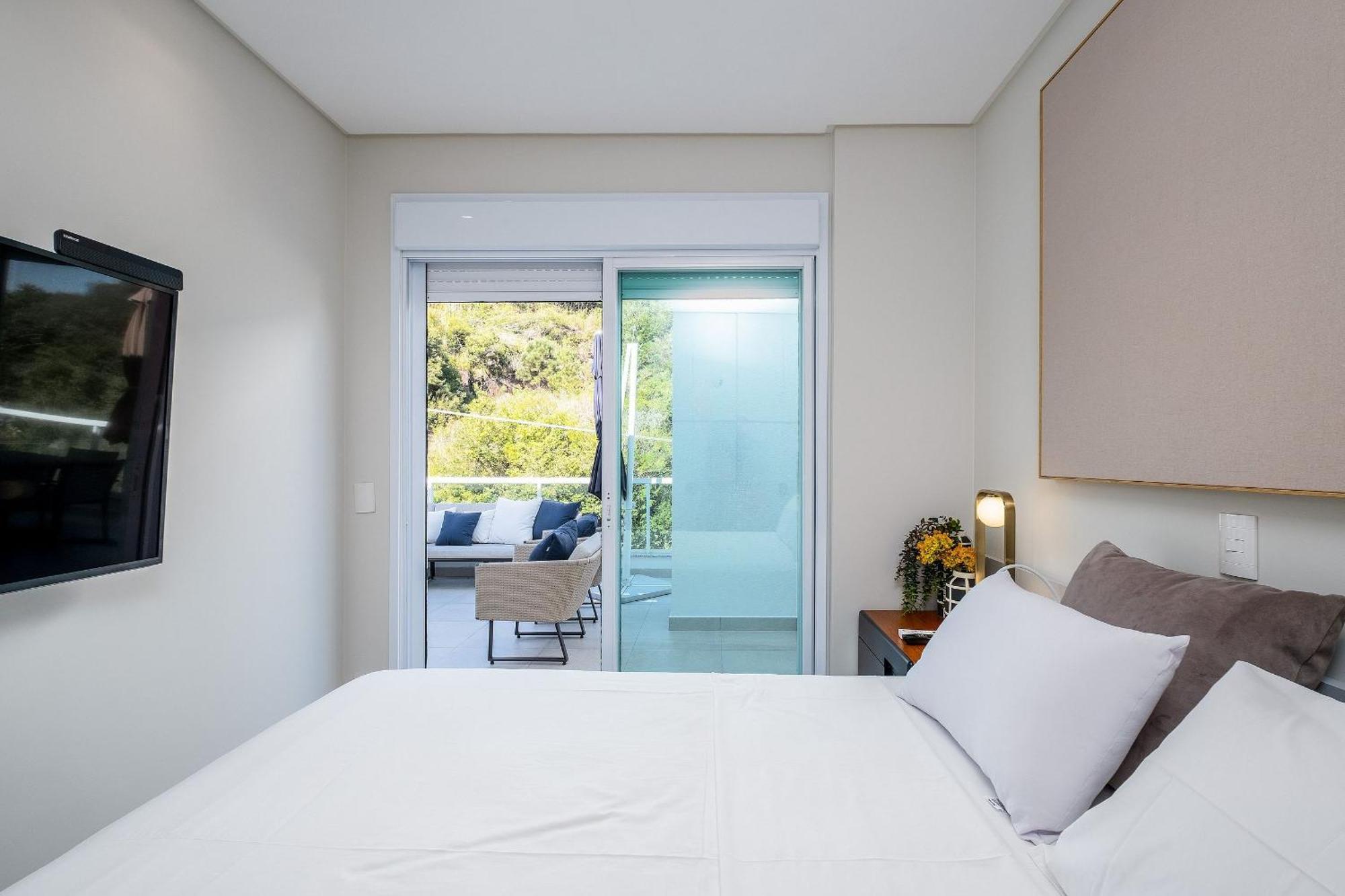 Cobertura C/jacuzzi E Churrasq Em Jurere Rvo401 * Florianopolis