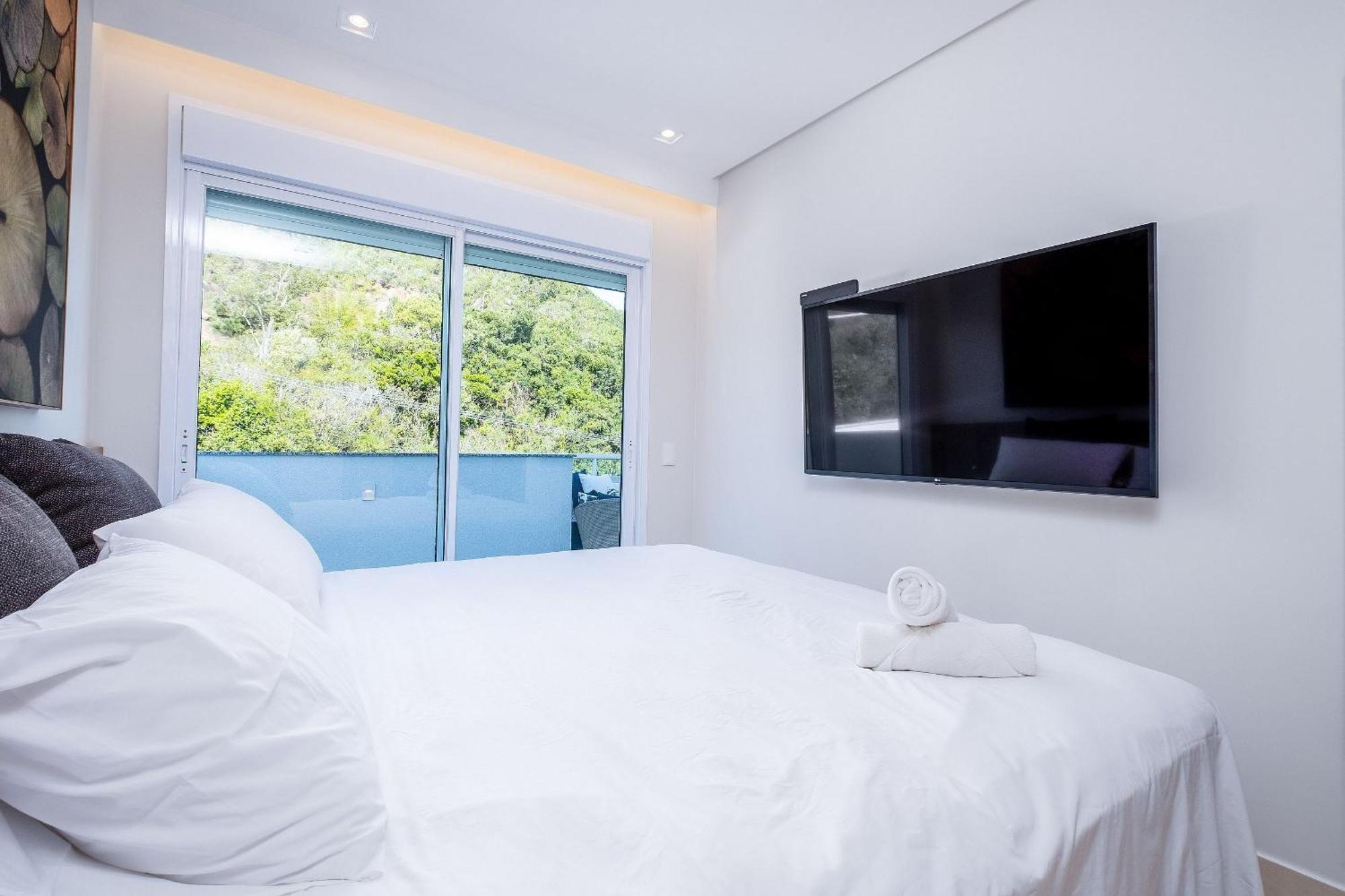 Cobertura C/jacuzzi E Churrasq Em Jurere Rvo401 Apartment *